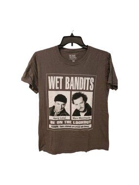 Home Alone Medium Harry & Marv Wet Bandits Wanted Poster Men’s Graphic Tee Shirt